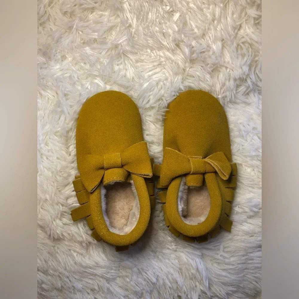 Monkey feet Yellow Bow Kids Shoes - Picture 12 of 16